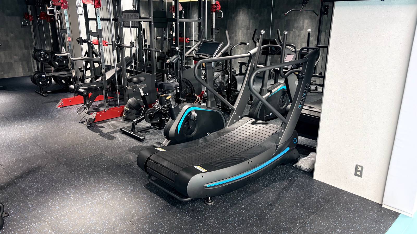 トレーニング機器